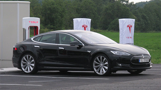 Tesla Service and Repair | Honest-1 Auto Care Bloomington